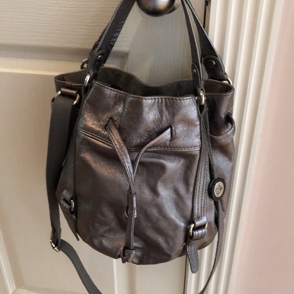 Gorgeous Leather the Sak silver crossbody bucket bag - Picture 6 of 14